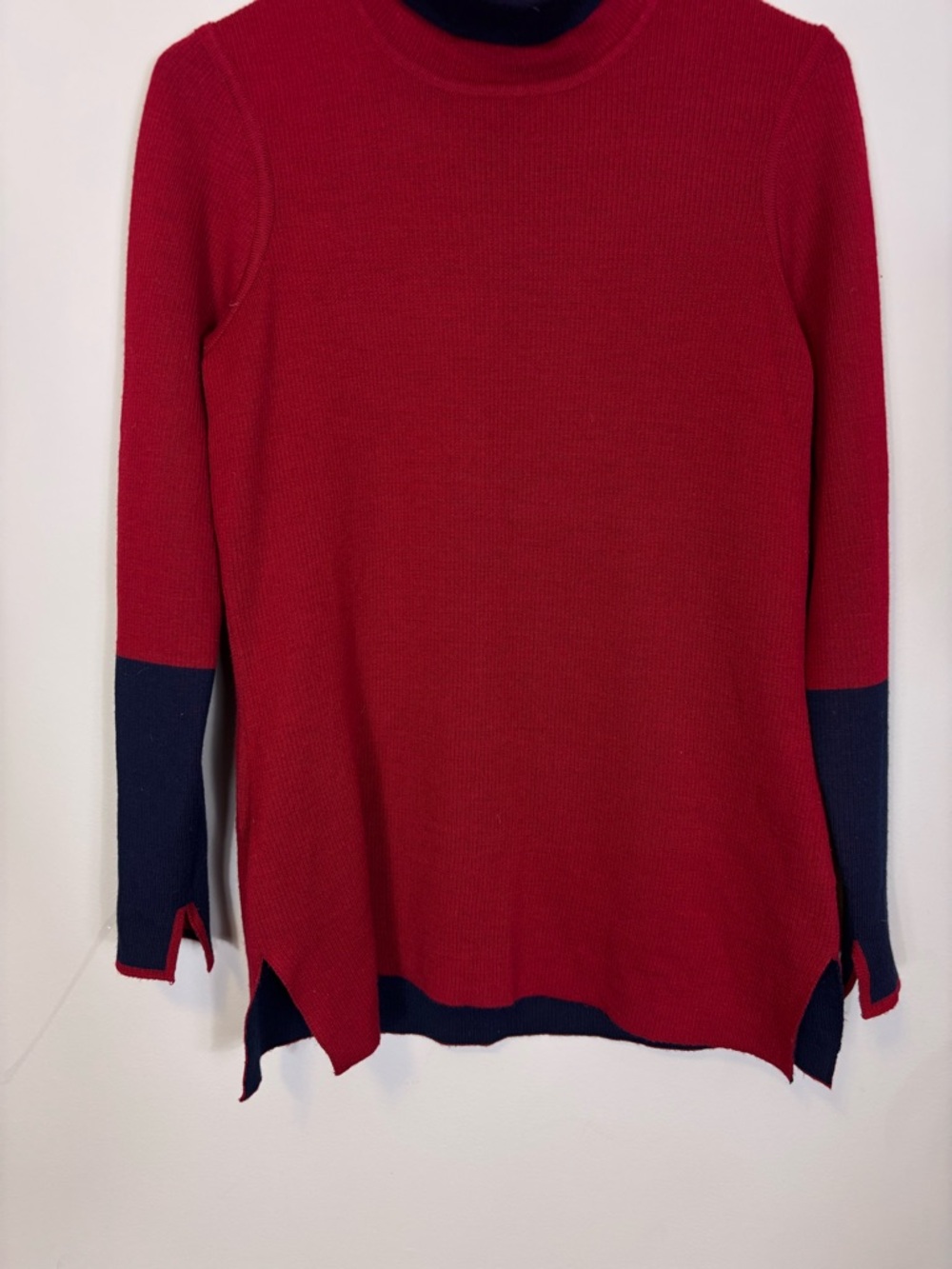 Athleta Red and Navy Colorblock Merino Wool Blend Turtleneck Sweater Small - Picture 4 of 6